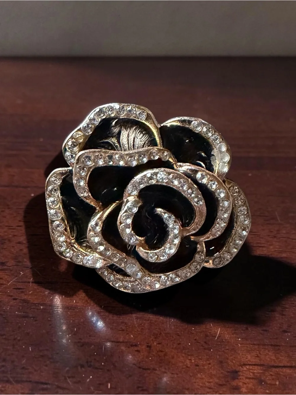 Camilla brooches choose 1